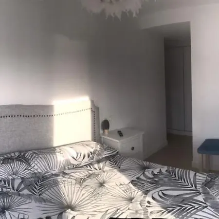 3 Miramar,