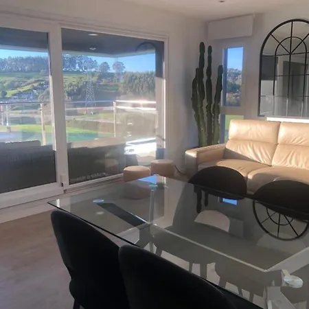 3 Miramar, לואנקו